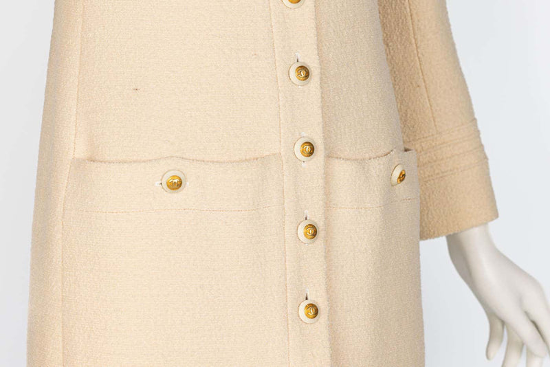Chanel Cream Bouclé Wool Jacket with Iconic Sunburst CC Buttons – c. 1999