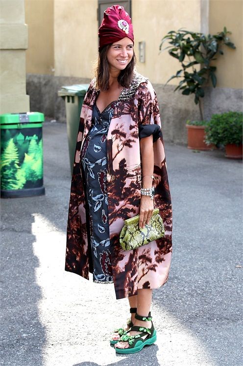PRADA F/W 2004 RUNWAY SILK SCENIC PRINT CRYSTAL COLLAR COAT