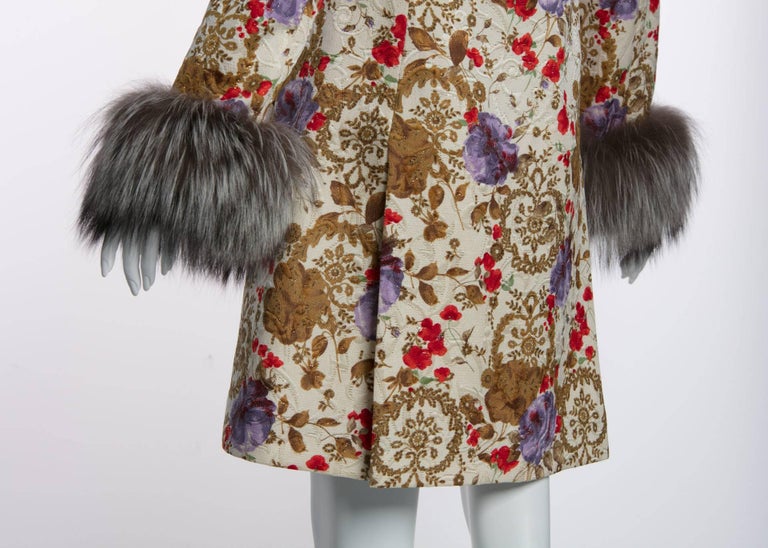 1990s Tuleh Brocade Floral Print Metallic Filigree Genuine Fox Fur Trim Coat
