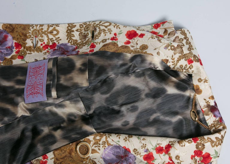 1990s Tuleh Brocade Floral Print Metallic Filigree Genuine Fox Fur Trim Coat