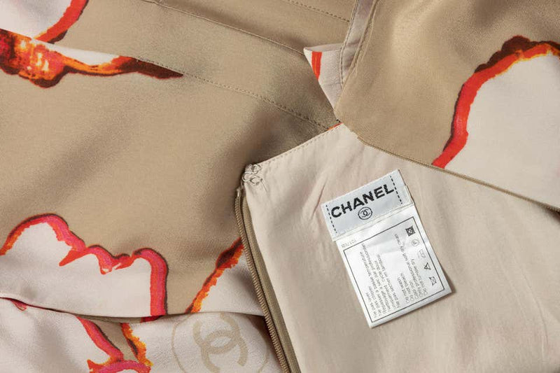 Chanel Taupe Silk Sleeveless Faces Print Dress Collectors Spring 2000