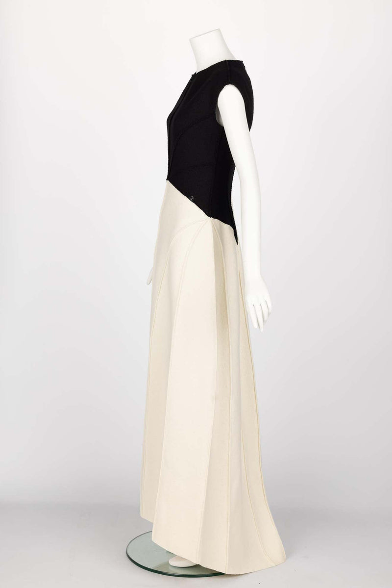 Chanel Karl Lagerfeld Fall 1999 Black & White Sculptural Sunburst Gown