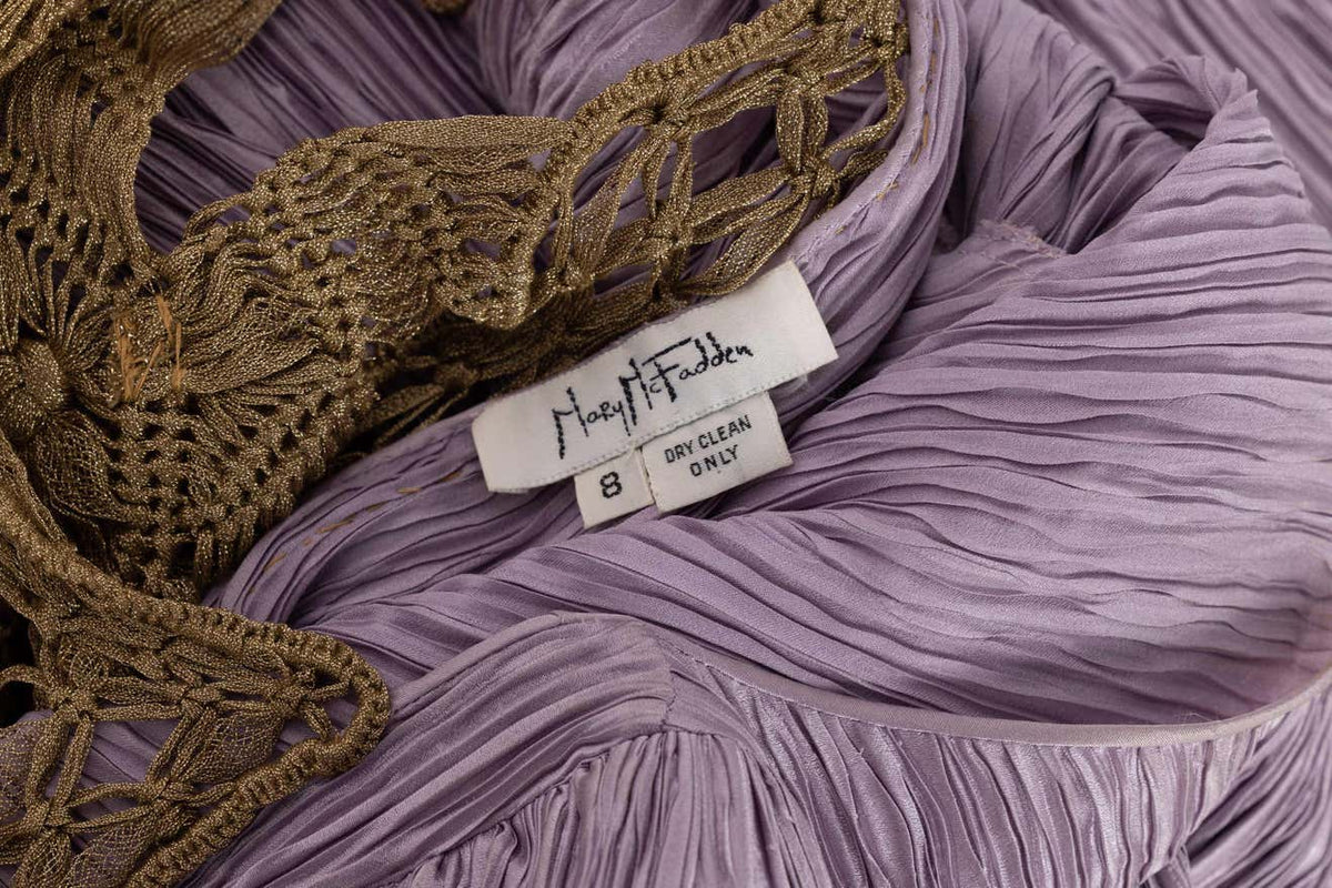 m*a様 リバティ　コベントガーデン　アンティークモーヴ　グラデーションフリルト Vintage Mary McFadden Lavender Golden Macrame Cut Out Back Gown