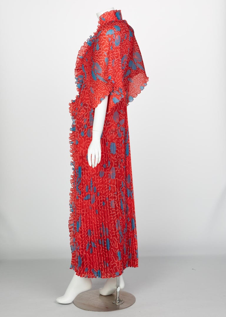 Zandra Rhodes Red Pleated Shell print Caftan and Sleeveless Dress Set, 1970s