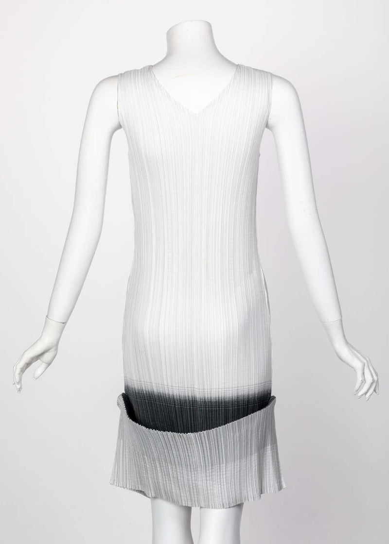 Issey Miyake “A Piece of Cloth” 2-Way White Gray Sleeveless Sculptural Dress