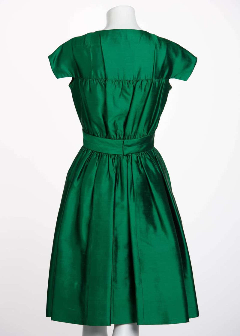 1950s Henri Bendel Emerald Green Silk Belted Full Skirt Cocktail Dress Basha Gold 1950s Henri Bendel Emerald Green Silk Belted Full Skirt Cocktail Dress Basha Gold