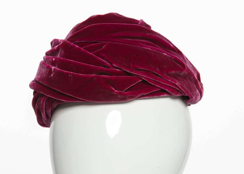 1930s Hattie Carnegie Original Raspberry Pink Velvet Turban Hat