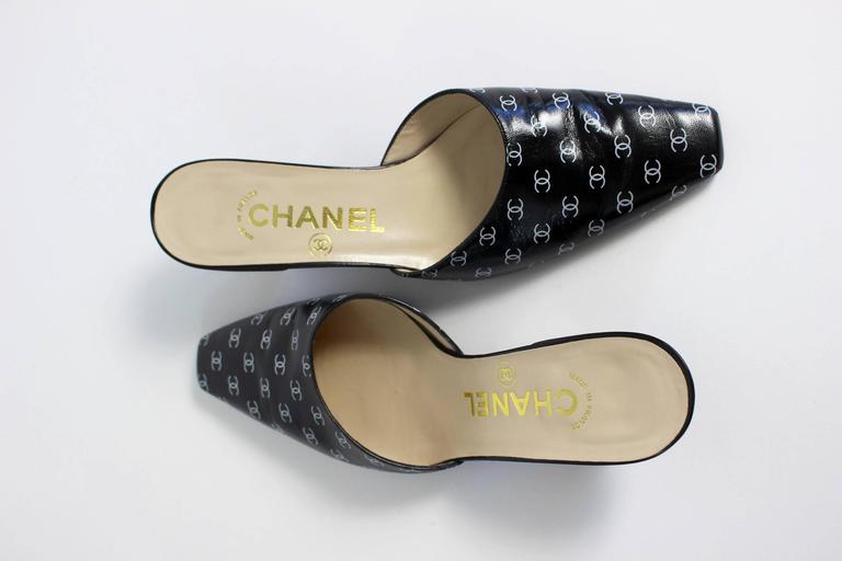 Chanel White/Black Canvas And Leather CC Pearl Heel Pointed Toe