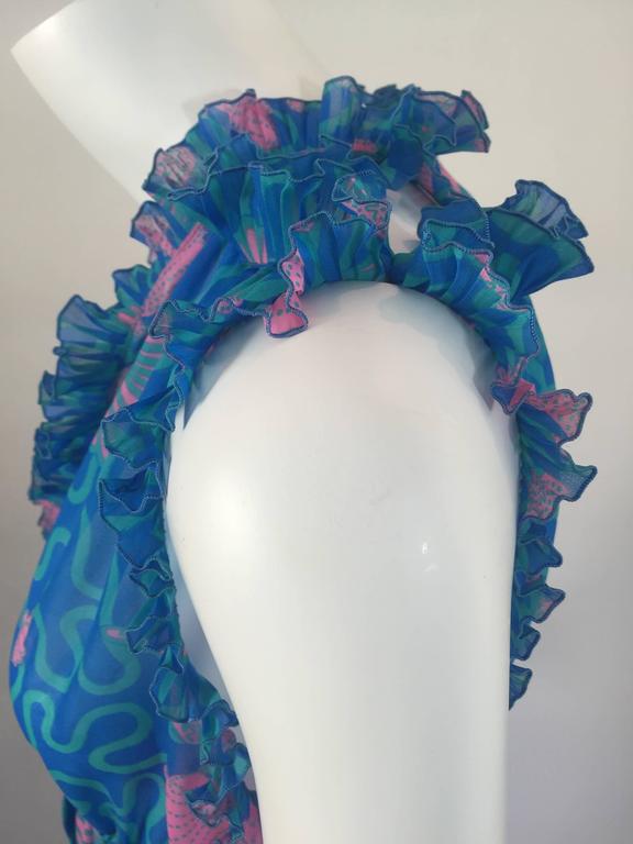 1970s Zandra Rhodes Blue and Pink Seashell Print Sleeveless Caftan Dress