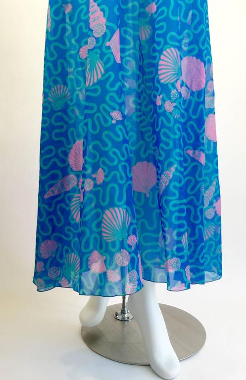 1970s Zandra Rhodes Blue and Pink Seashell Print Sleeveless Caftan Dress