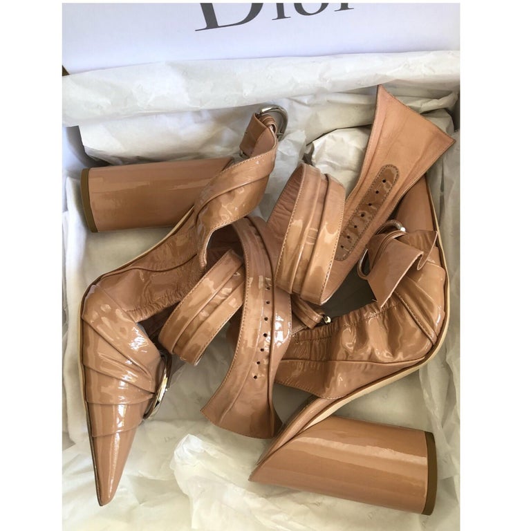 Dior Conquest Nude Patent Leather Runway Shoes New in Box, 2016 Size 38